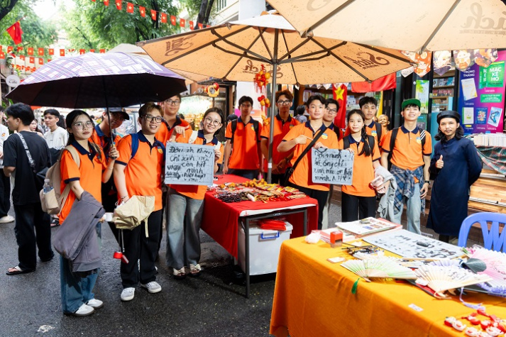 Sinh viên VKIT tiếp nối hành trình khám phá di sản tại Bảo tàng TP.HCM và Dinh Độc Lập 57