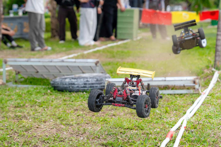 [Video] Hơn 130 đội thi “đốt nóng” đường đua RACING HUTECH 2026 lần thứ 9 19
