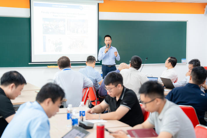 HUTECH fosters academic connections and advances interdisciplinary research at Scientific Machine Learning Workshop 28