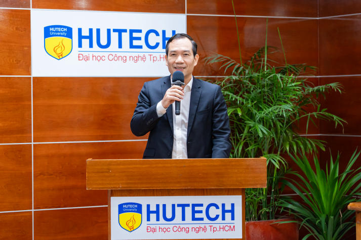 Chung kết I-HUTECH Debate Championship 2025: Tỏa sáng tư duy phản biện và bản lĩnh sinh viên HUTECH