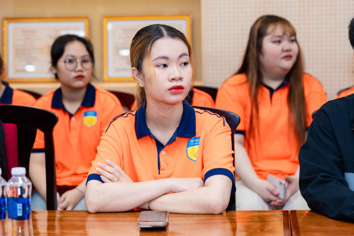 [Hướng nghiệp 2026] Đằng sau mỗi hợp đồng kinh doanh, vai trò của người học Luật kinh tế ra sao? 60