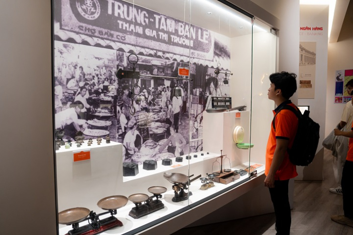 Sinh viên VKIT tiếp nối hành trình khám phá di sản tại Bảo tàng TP.HCM và Dinh Độc Lập 19