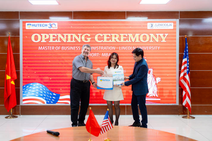 Viện Đào tạo Quốc tế tổ chức Lễ Khai giảng Chương trình Thạc sĩ Quản trị kinh doanh liên kết với ĐH Lincoln 68