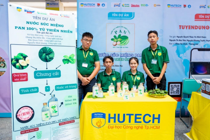 [Video] Trầm trồ trước loạt tips học “10 điểm chất lượng” của Gen Z HUTECH 46