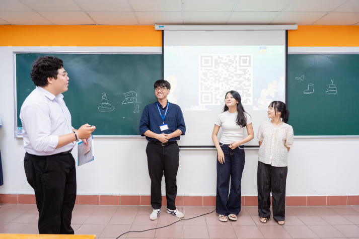 Buổi sinh hoạt CLB Huading Khoa Trung Quốc học: Sôi nổi, gắn kết, sáng tạo 68