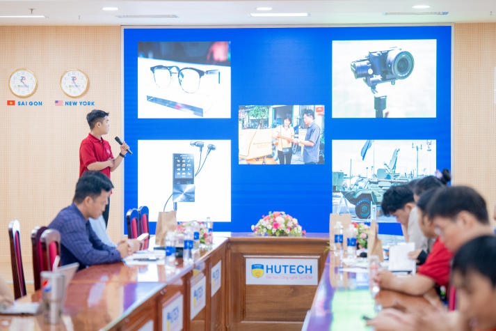 Sinh viên Viện Kỹ thuật HUTECH tự tin thể hiện ý tưởng khởi nghiệp tại “STARTUP WITH HIE 2024” 40