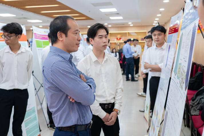 Capstone Project Showcase 2026: Khẳng định bản lĩnh sinh viên Xây dựng HUTECH 64