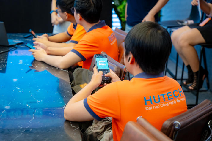 Cùng Metro, IT-ers HUTECH khám phá môi trường làm việc chuyên nghiệp tại Vietnam Silicon 63