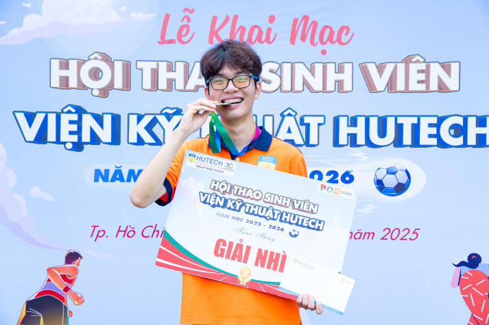 Sinh viên Viện Kỹ thuật khuấy động Hội thao 2025-2026 với tinh thần nhiệt huyết 70