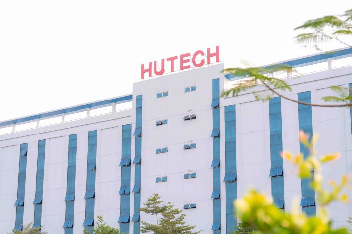 [HUTECH tôi yêu] Một mái trường, nhiều thương mến 12