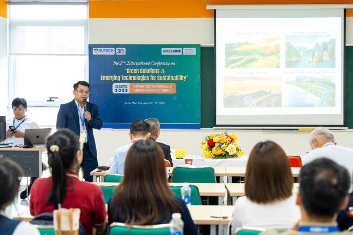 [HUTECH 30 năm] Rộn ràng chuỗi hoạt động đón tuổi mới của “người bạn lớn” 21