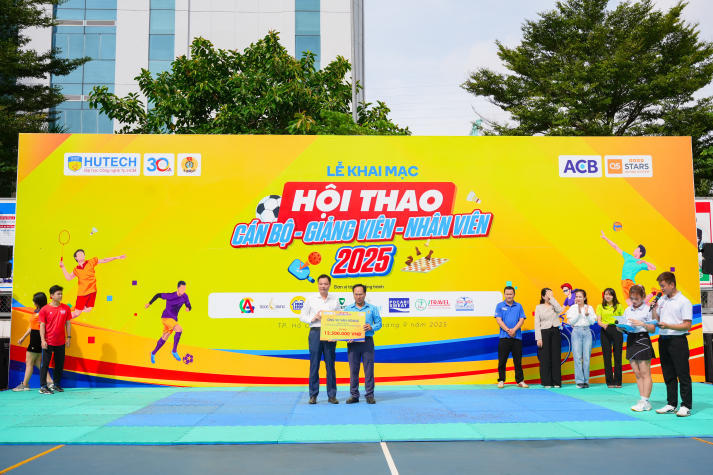 [Video] Sôi động, gắn kết và bùng nổ tại Hội thao Cán bộ - Giảng viên - Nhân viên HUTECH 2025 102
