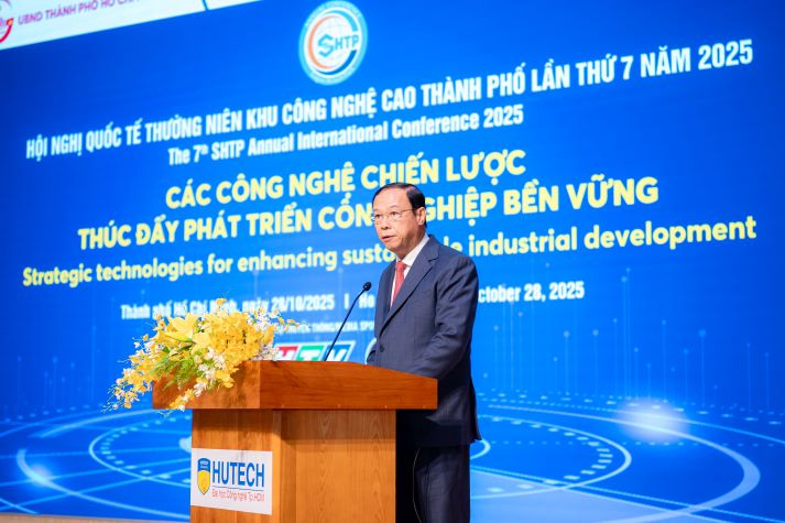 HUTECH cùng SHTP kiến tạo hệ sinh thái công nghệ chiến lược thúc đẩy chuyển đổi kép số - xanh 70
