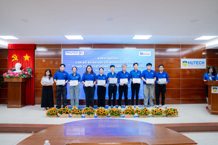 Tôn vinh những dấu ấn nổi bật trong phong trào sinh viên Viện Đào tạo Quốc tế năm học 2024-2025 60