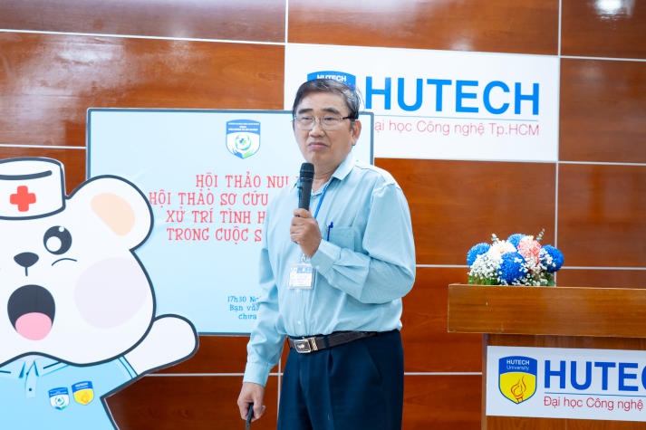 Sinh viên Khoa Điều dưỡng và Xét nghiệm HUTECH học cách sơ cứu bỏng và xử lý tình huống y tế cơ bản 64