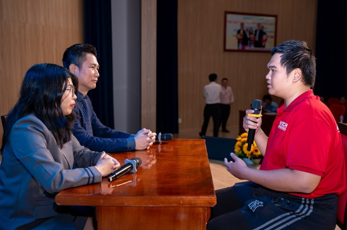 [Video] CEO Ford Phú Mỹ “mở hộp” bí kíp chinh phục nhà tuyển dụng cho sinh viên HUTECH 74