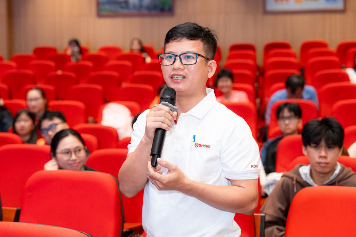 Trường Y và Khoa học Sức khỏe HUTECH đồng hành cùng phụ huynh, sinh viên trên hành trình đại học 82