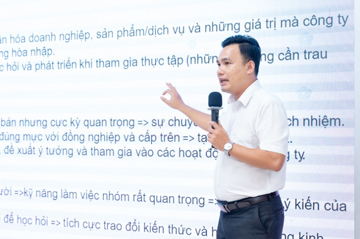 VKIT tiếp tục nâng cao kỹ năng cho sinh viên năm nhất với chương trình tập huấn "Thực tế Doanh nghiệp 1" và kỹ năng viết CV 18