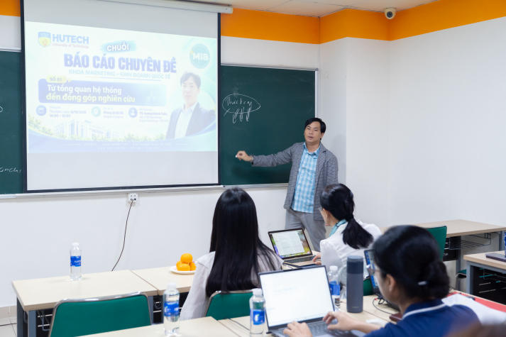 Giải mã khoảng trống nghiên cứu, nâng cao tư duy học thuật cùng giảng viên Khoa Marketing - Kinh doanh quốc tế 10