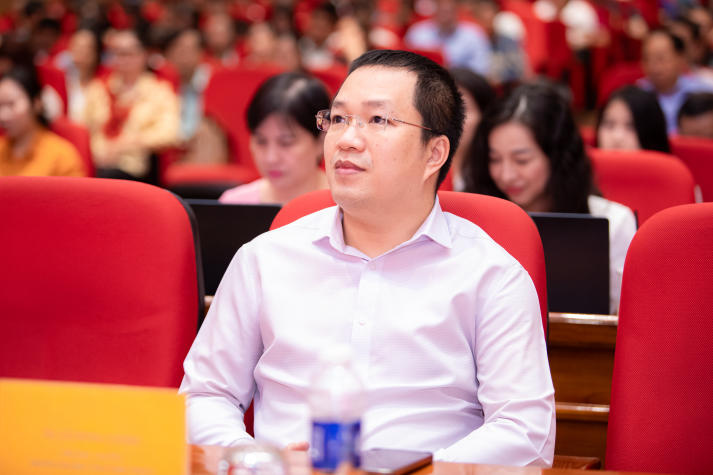 Bồi đắp bản lĩnh, nâng cao trách nhiệm quốc phòng, an ninh trong đội ngũ HUTECH 48