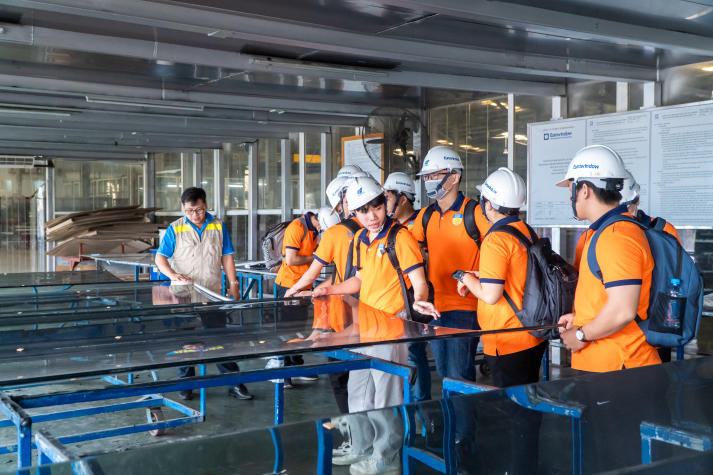 [Video] Sinh viên HUTECH học được gì từ những chuyến tham quan thực tế doanh nghiệp? 64