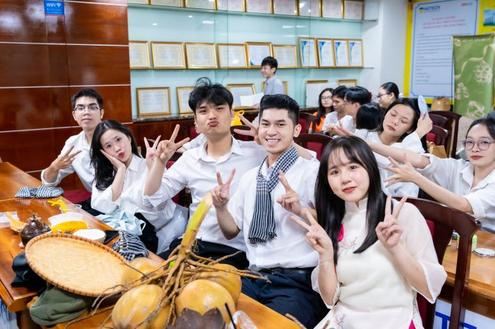 Đăng ký tham dự và cổ vũ cho Top 6 tại Chung kết HUTECH Startup Wings 2025 vào 11/7 tới 313