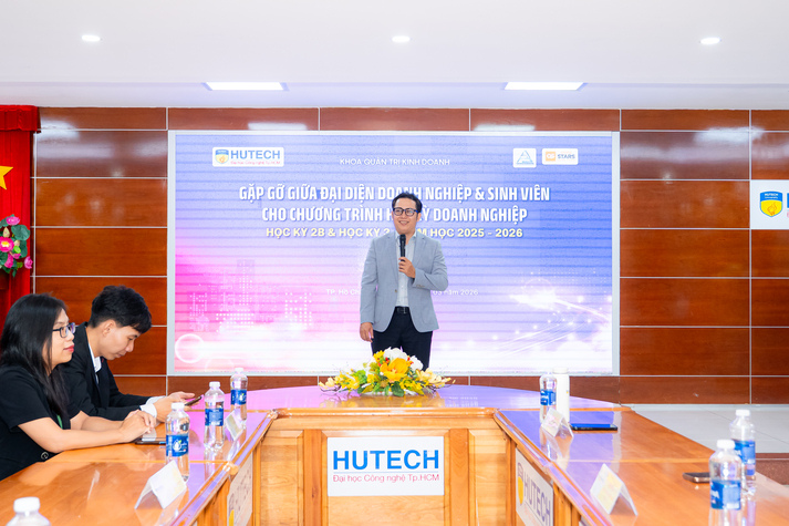 Học kỳ doanh nghiệp: “đường băng” để sinh viên Quản trị kinh doanh tăng tốc vào môi trường làm việc thực tế 10