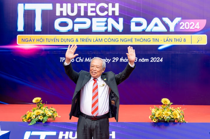 [Video] Gần 50 doanh nghiệp “săn” nhân sự công nghệ chất lượng tại HUTECH IT Open Day 2024 15