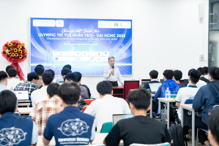 [Video] HUTECH đăng cai Chung kết OAI HCMC 2025: “Sàn đấu” AI mở ra cơ hội chinh phục công nghệ số 103