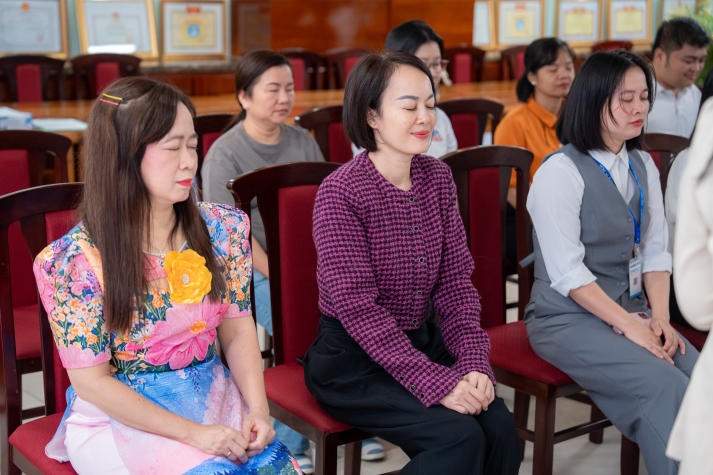 Tập huấn “Người HUTECH - Trắc ẩn với chính mình”: Nuôi dưỡng sức mạnh tinh thần 48