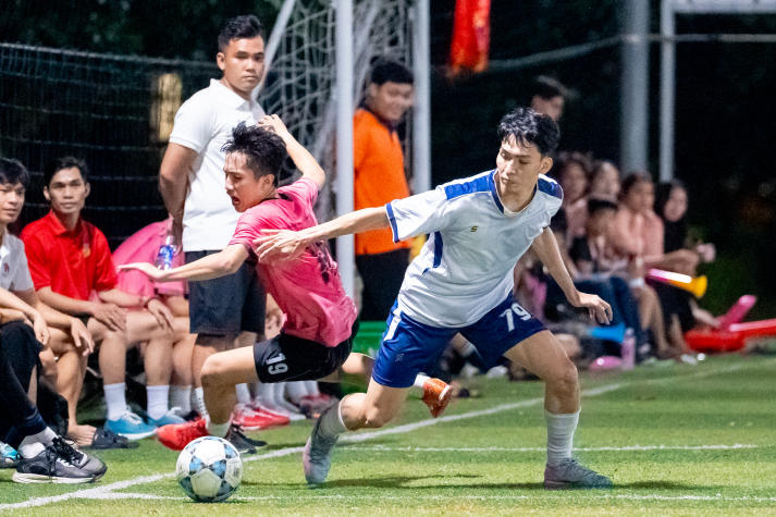 [Video] Viện Văn hóa - Nghệ thuật - Thể thao đăng quang vô địch Giải bóng đá Sinh viên HUTECH 2025 58