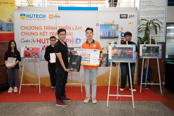 Bạn Tạ Thị Minh Hoà - Khoa Trung Quốc học giành Giải Nhất “HUTECH Photo Awards 2023” 198