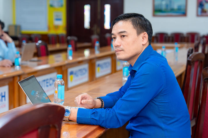Giảng viên, học viên HUTECH trang bị thêm “trợ thủ” cho hành trình nghiên cứu trong môi trường số 35