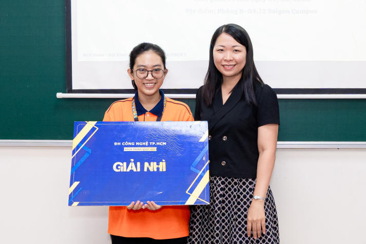 Sinh viên Khoa Trung Quốc học hun đúc lý tưởng cao đẹp qua cuộc thi Rung chuông vàng 145