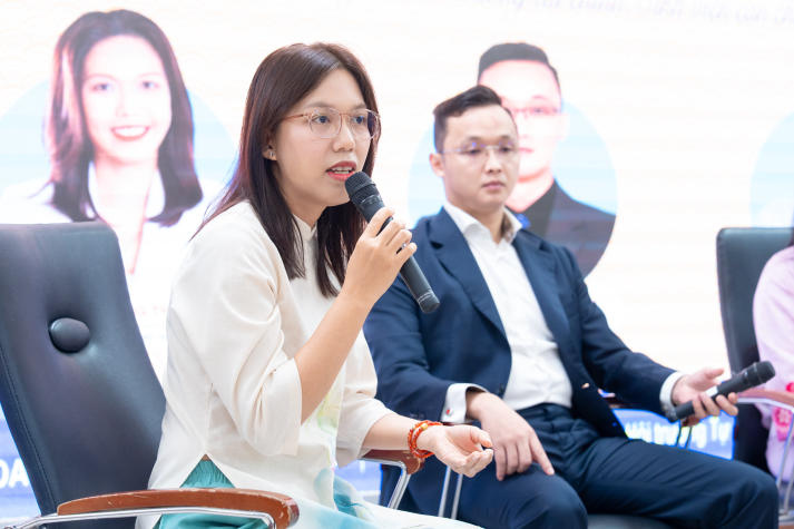 [Video] Học từ doanh nghiệp, sinh viên Khoa Tài chính - Thương mại chủ động xây dựng hành trang nghề nghiệp 50