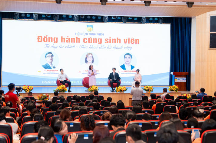 “Đồng hành cùng sinh viên” - Hành trình kết nối thế hệ và lan tỏa tư duy tài chính tích cực 49