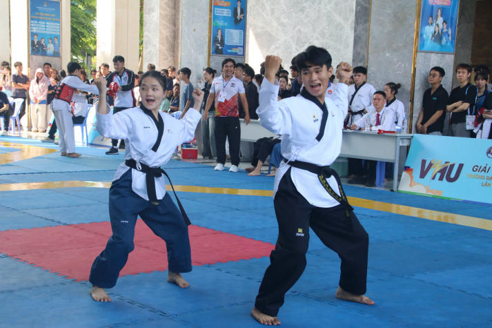 Đội tuyển Taekwondo HUTECH xuất sắc giành 7 huy chương tại Cup Taekwondo 27