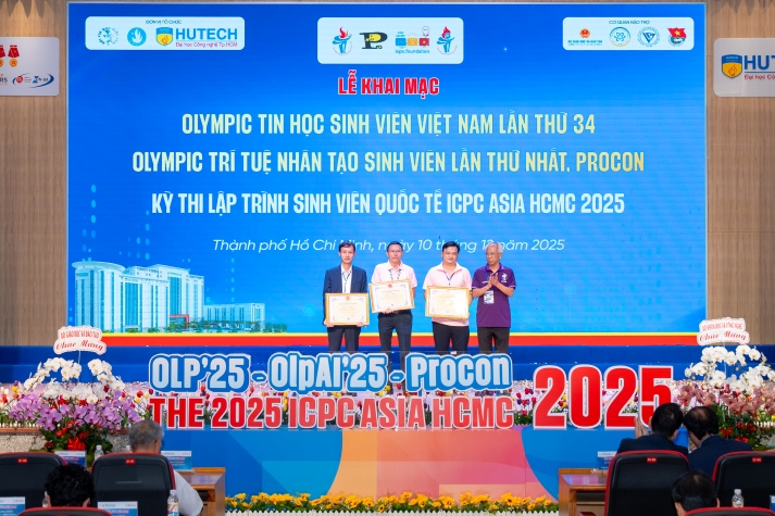 Trang trọng lễ khai mạc OLP’25, OlpAI’25, Procon’25 và ICPC Asia HCMC 2025 91