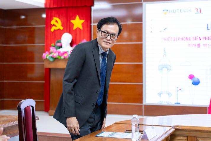 HUTECH enhances Korean language learning experience with international standard “K-VOICE” Interpretation and Translation Lab 104