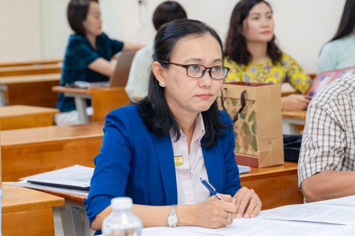 Nhiều giải pháp thiết thực được đề xuất trong buổi bảo vệ luận văn/đề án tốt nghiệp Thạc sĩ ngành Quản trị kinh doanh 13