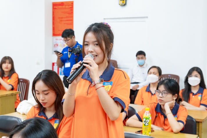 Sinh viên Khoa Trung Quốc học tham quan thực tế Công ty Cổ phần Hữu hạn Vedan Việt Nam 98