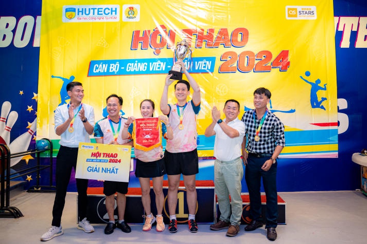 [Hội thao CB-GV-NV HUTECH 2024] Cúp vàng bộ môn Bowling đã xác định chủ nhân 76