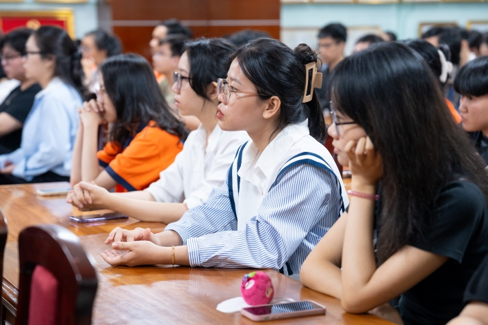 [Video] Sinh viên Khoa Tiếng Anh rèn luyện kỹ năng phỏng vấn, sẵn sàng chinh phục nhà tuyển dụng 47
