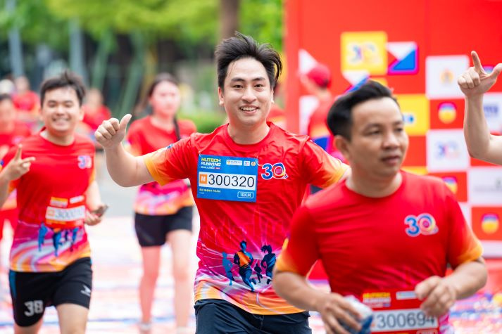 [Video] HUTECH Running Challenge 2025: Nhiều bước chân nhiệt huyết khẳng định một chặng đường vươn xa 83
