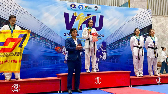 Đội tuyển Taekwondo HUTECH gặt hái 16 huy chương tại Cup Taekwondo Trường Đại học Văn Hiến mở rộng lần thứ IX 50