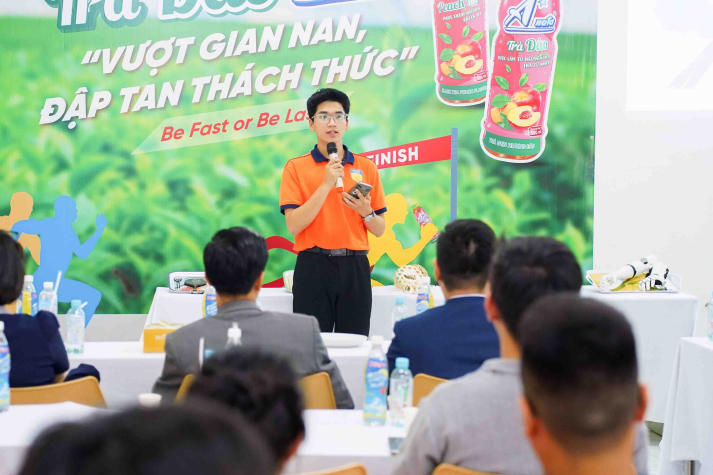 Top 9 HUTECH Startup Wings 2026 học khởi nghiệp từ thực tế vận hành doanh nghiệp tại Bidrico 82