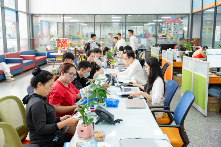 Hướng dẫn làm thủ tục nhập học cho tân sinh viên HUTECH khoá 2025 36