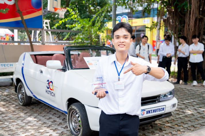 Sinh viên HUTECH hiện thực hóa đam mê kỹ thuật - công nghệ qua loạt dự án và sân chơi 81