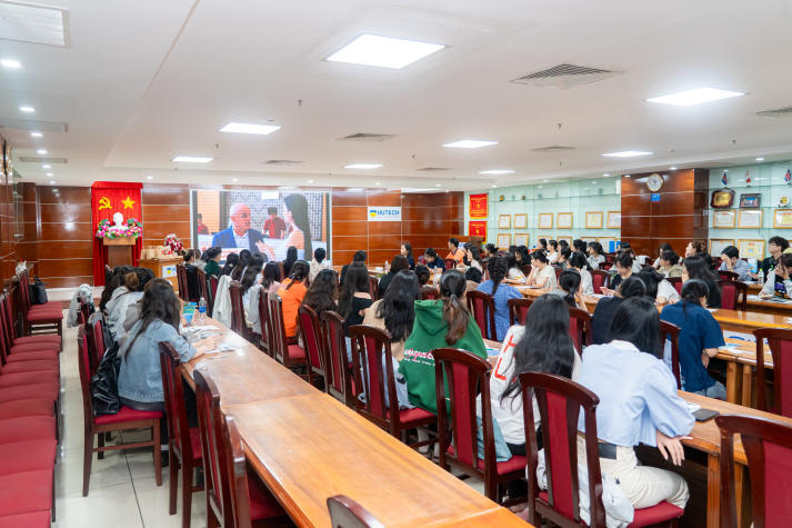 Sinh viên Khoa Hàn Quốc học khám phá cơ hội nghề nghiệp du lịch cùng đại diện Selectum Noa Cam Ranh 79