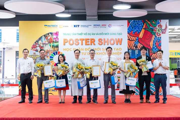 Hành trình gìn giữ nghề xưa qua những sắc màu poster sáng tạo của HUTECH-ers 19